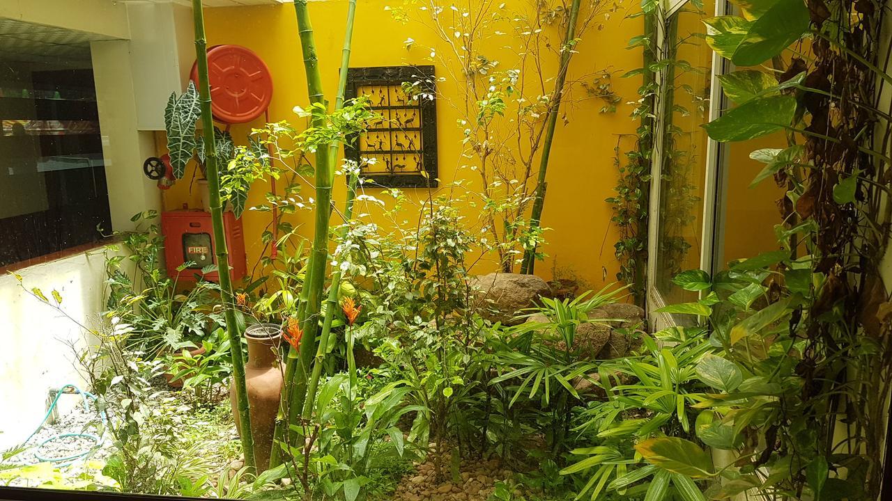 The Central Park Kollam Buitenkant foto